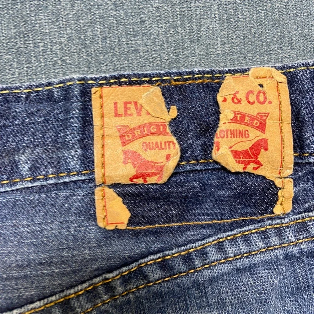 Levi's Jeans Mens 32x32 Blue Denim Cotton Stretch Straight Leg Zip Fly 5 Pockets